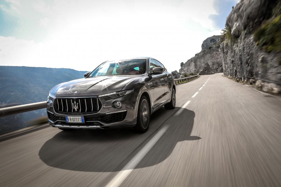  Maserati Levante GranLusso 2018 года  (фото 13 из 23)